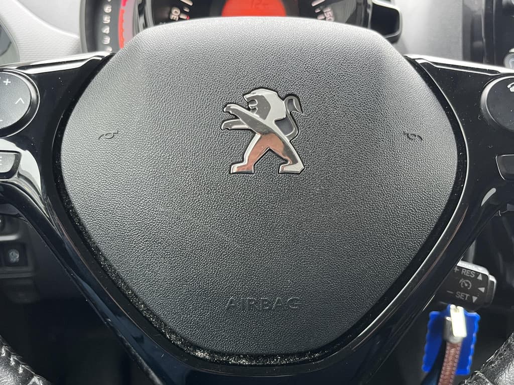 Peugeot 108 1.0 e-VTi Allure thumbnail 45
