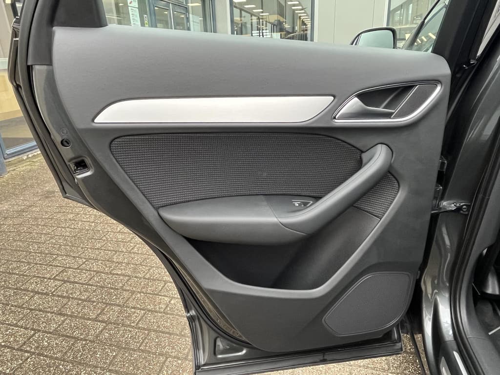 Audi Q3 1.4 TFSI CoD Sport Advance Sport thumbnail 17