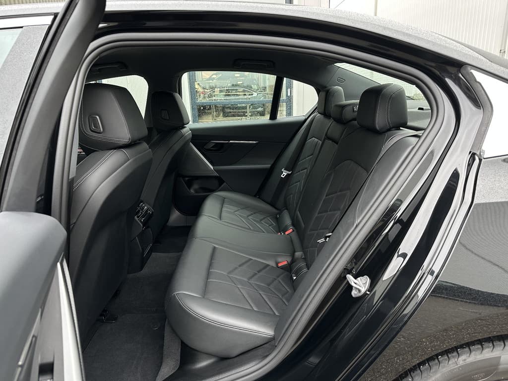 BMW I5 eDrive40 Business Edition 84 kWh thumbnail 34