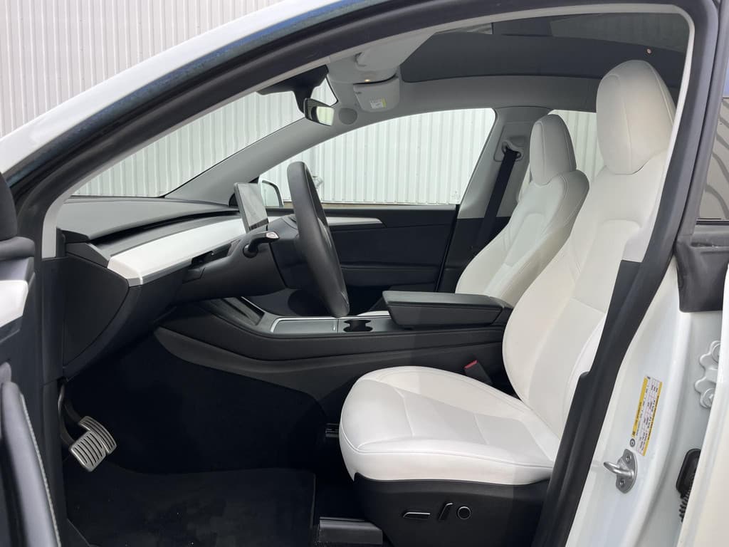 Tesla Model Y Performance AWD 75 kWh thumbnail 14