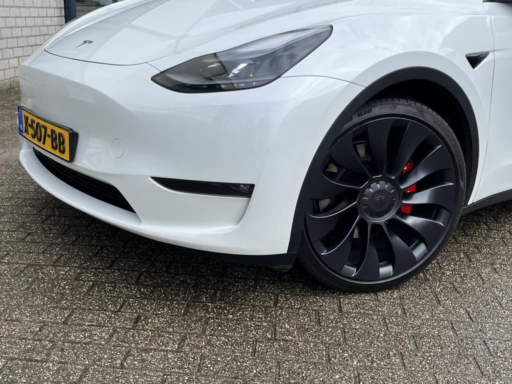 Tesla Model Y Performance AWD 75 kWh thumbnail 35