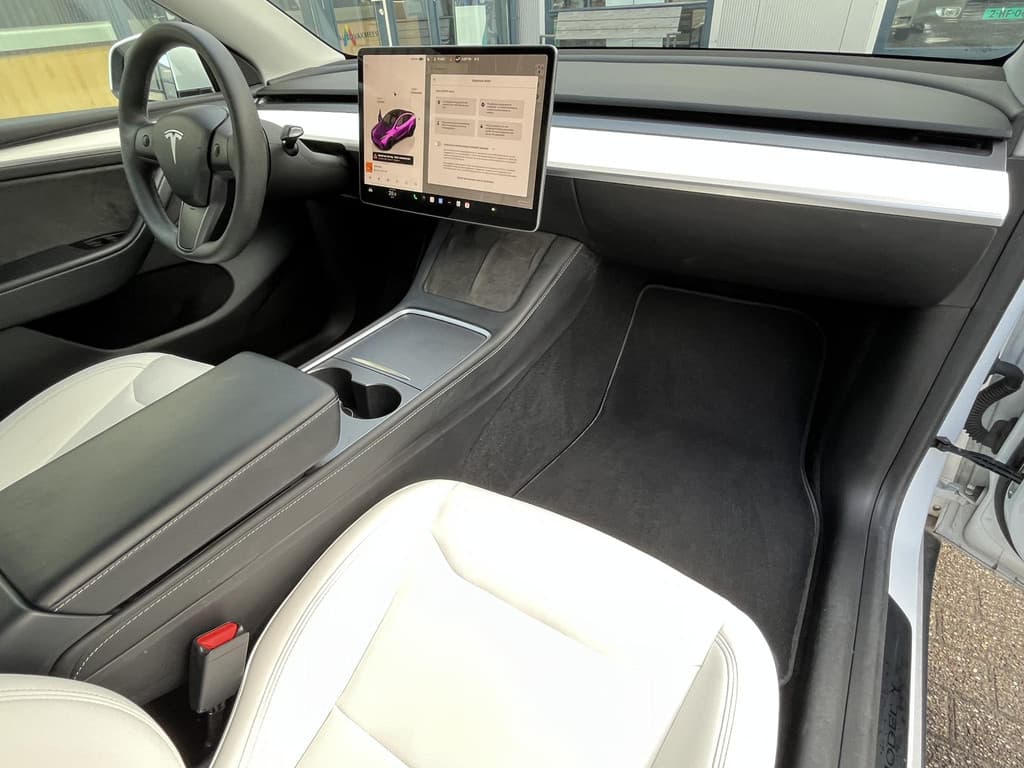 Tesla Model Y Performance AWD 75 kWh thumbnail 62