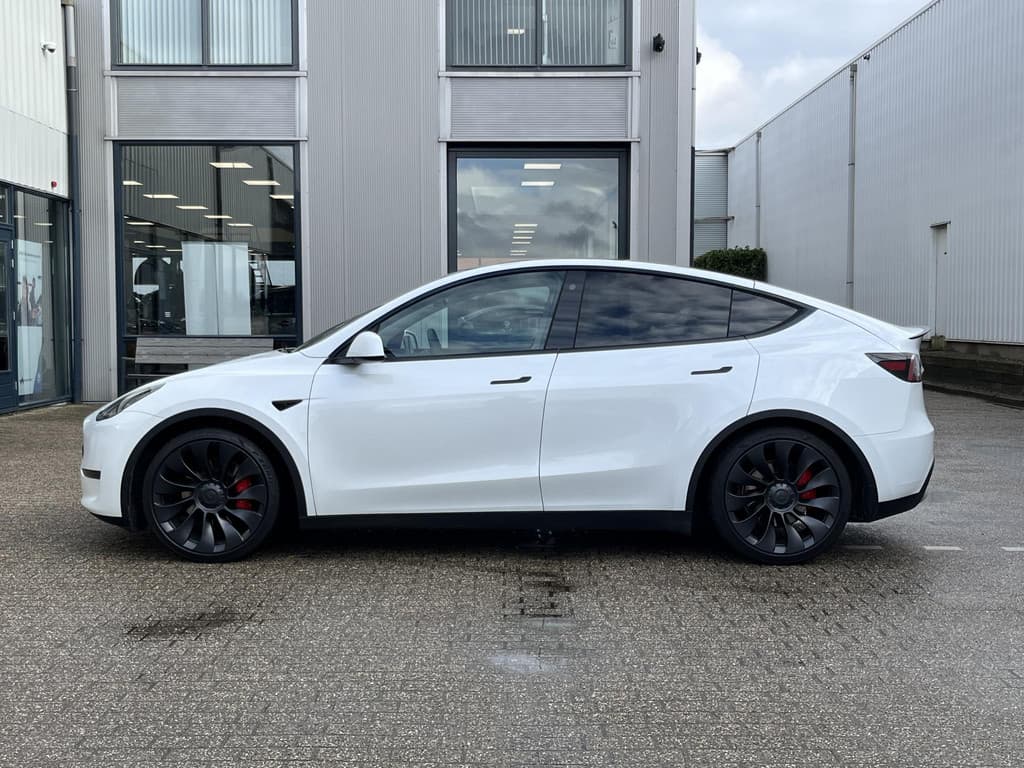 Tesla Model Y Performance AWD 75 kWh thumbnail 9