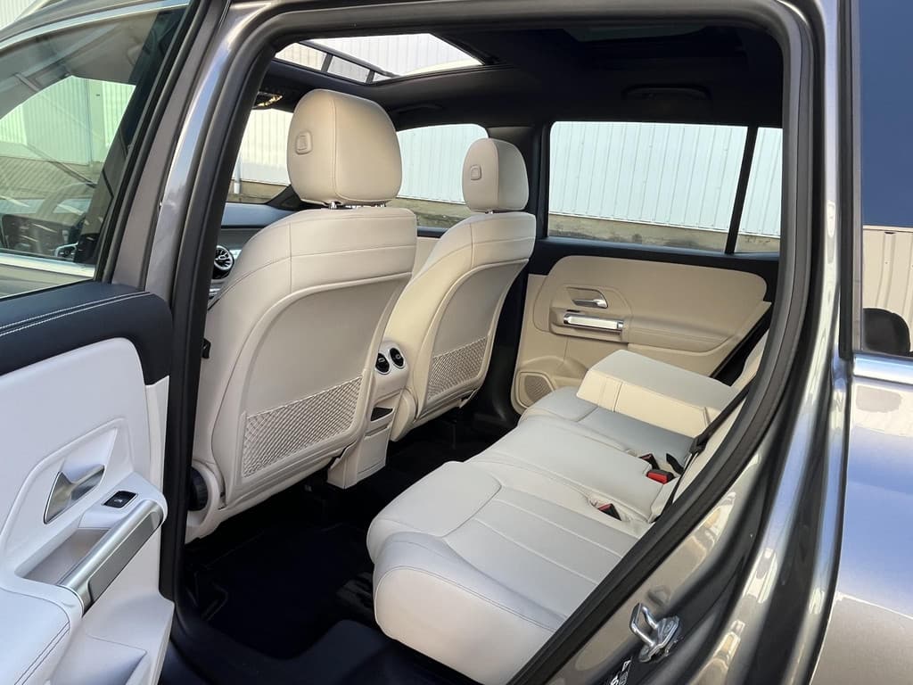 Mercedes-Benz GLB 200 Business Solution Luxury thumbnail 19