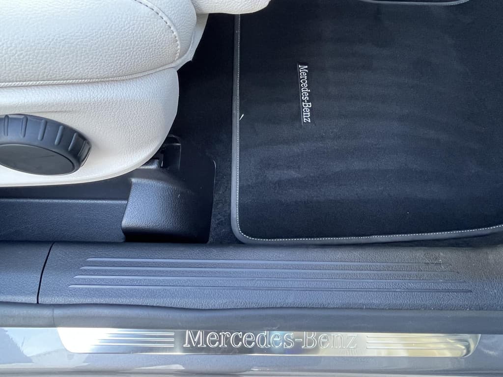 Mercedes-Benz GLB 200 Business Solution Luxury thumbnail 31