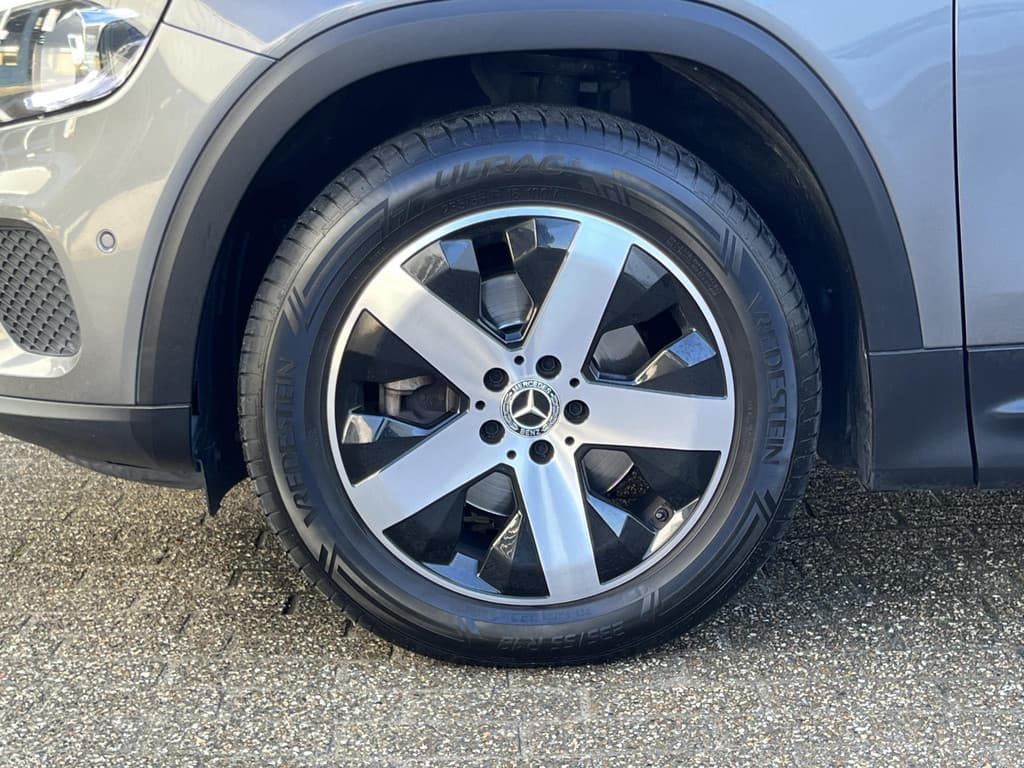 Mercedes-Benz GLB 200 Business Solution Luxury thumbnail 38