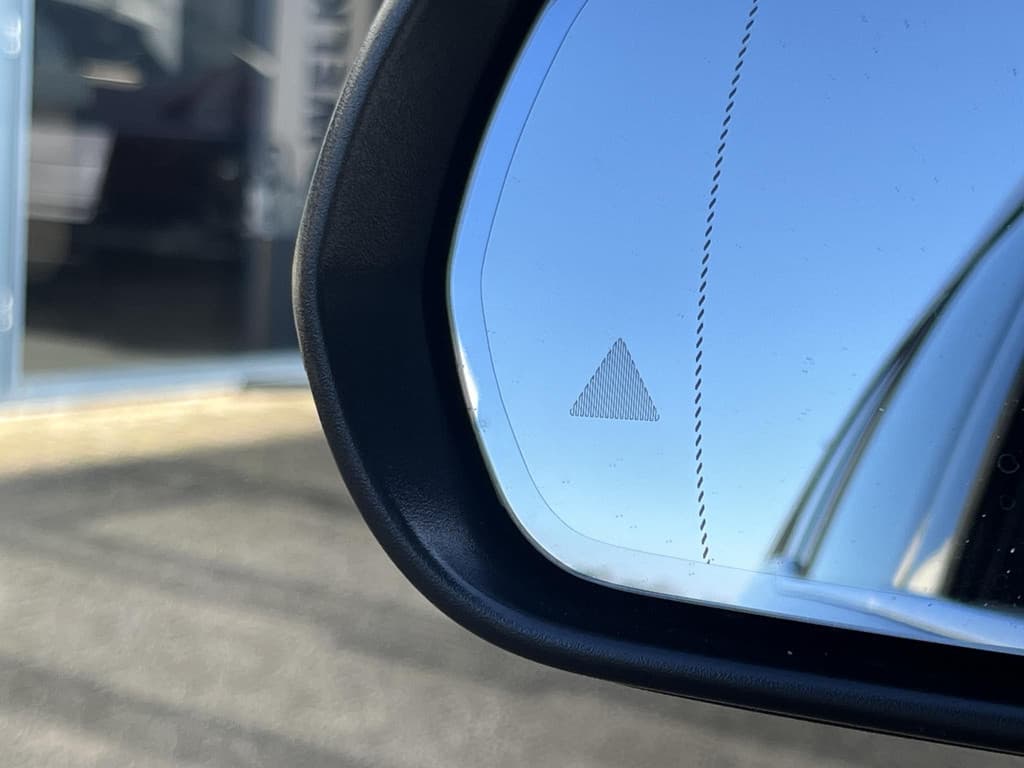 Mercedes-Benz GLB 200 Business Solution Luxury thumbnail 40