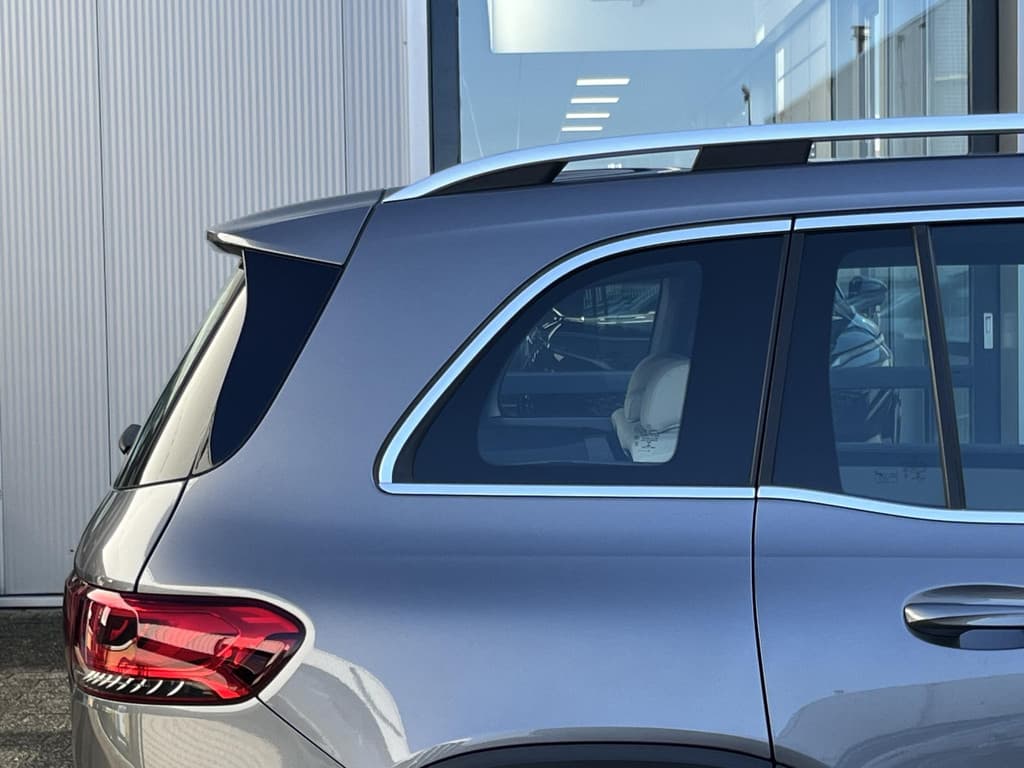 Mercedes-Benz GLB 200 Business Solution Luxury thumbnail 41