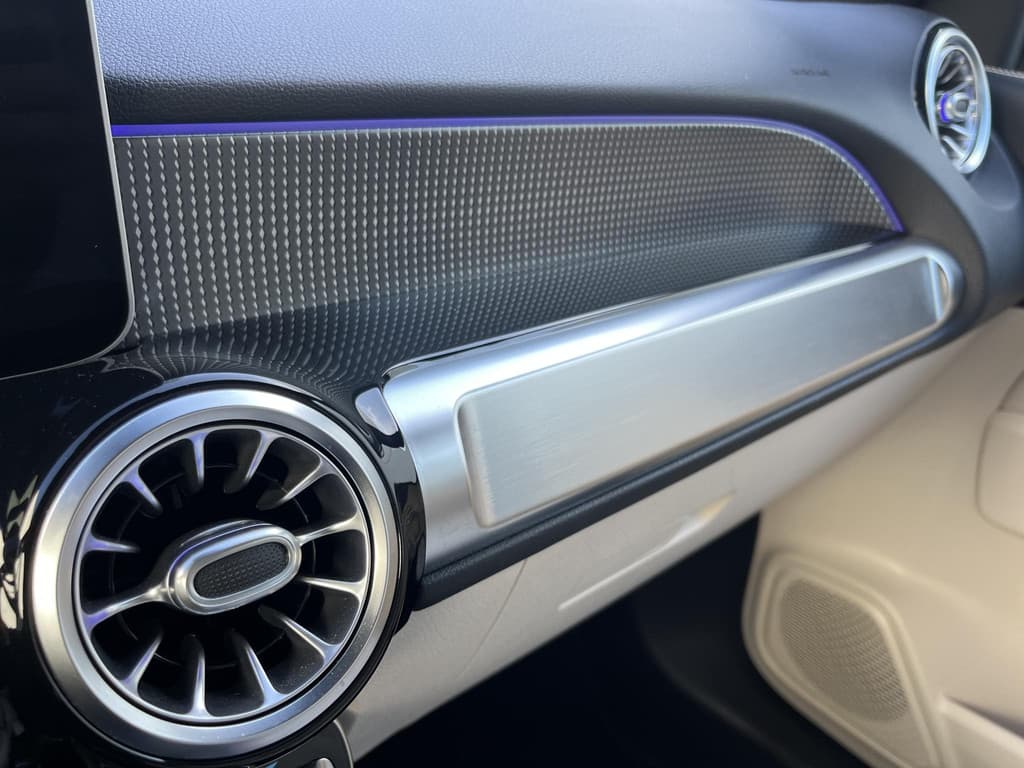 Mercedes-Benz GLB 200 Business Solution Luxury thumbnail 67