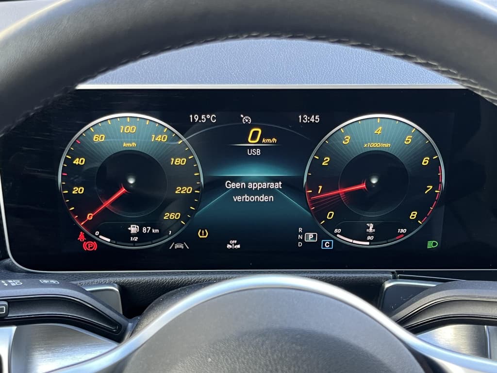 Mercedes-Benz GLB 200 Business Solution Luxury thumbnail 82