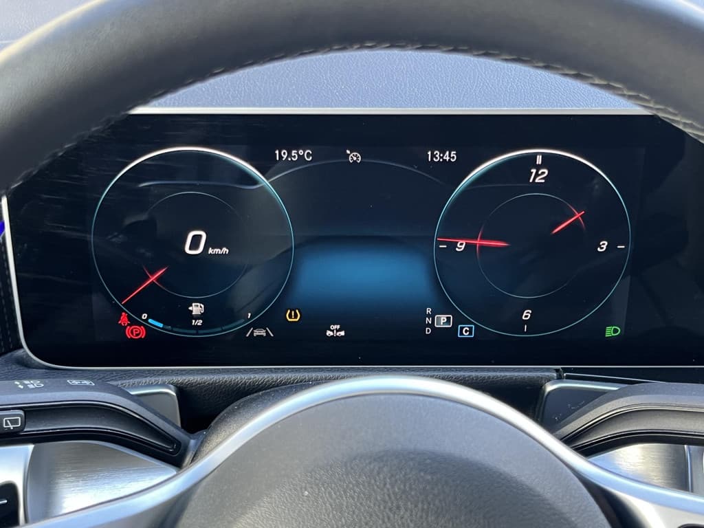 Mercedes-Benz GLB 200 Business Solution Luxury thumbnail 84