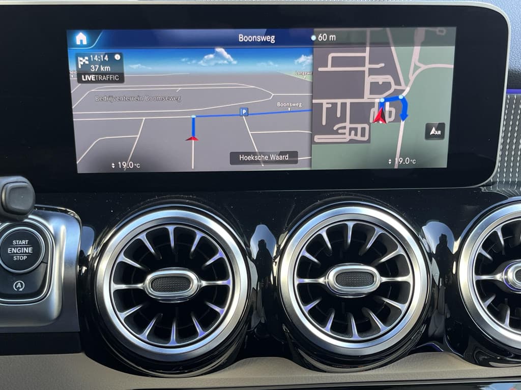 Mercedes-Benz GLB 200 Business Solution Luxury thumbnail 86