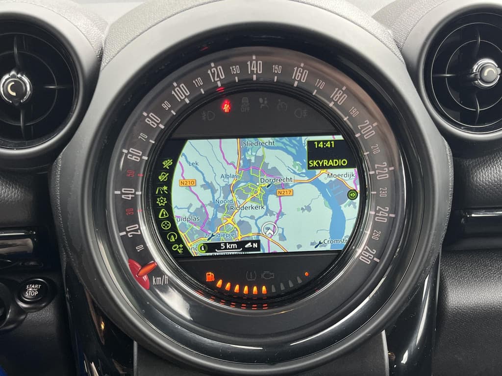 MINI Countryman 1.6 One Pepper thumbnail 8