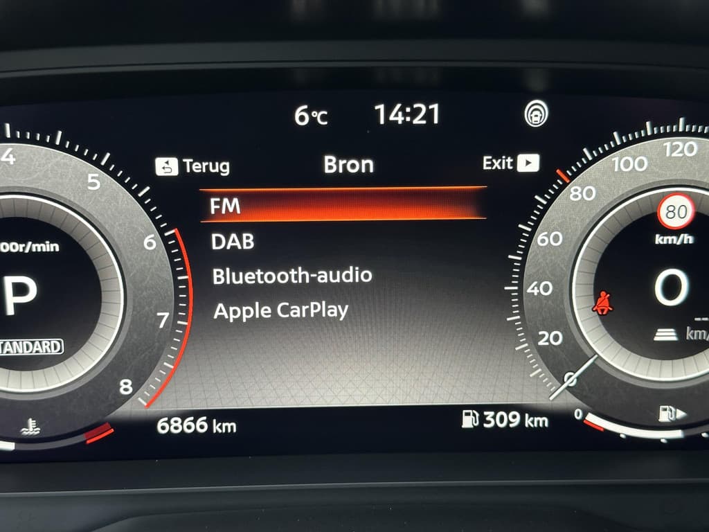 Nissan QASHQAI 1.3 MHEV Xtronic Tekna Plus thumbnail 72