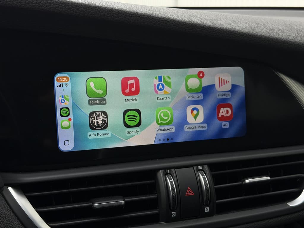 Alfa Romeo Giulia 2.0T Sprint thumbnail 15