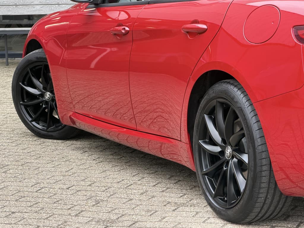 Alfa Romeo Giulia 2.0T Sprint thumbnail 33