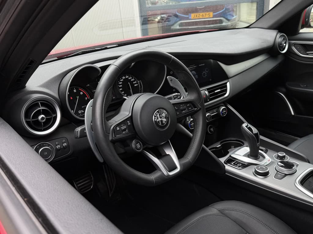 Alfa Romeo Giulia 2.0T Sprint thumbnail 37