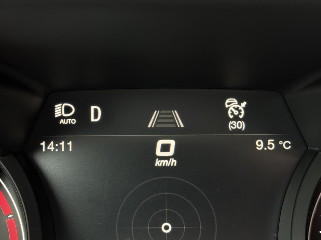 Alfa Romeo Giulia 2.0T Sprint thumbnail 5