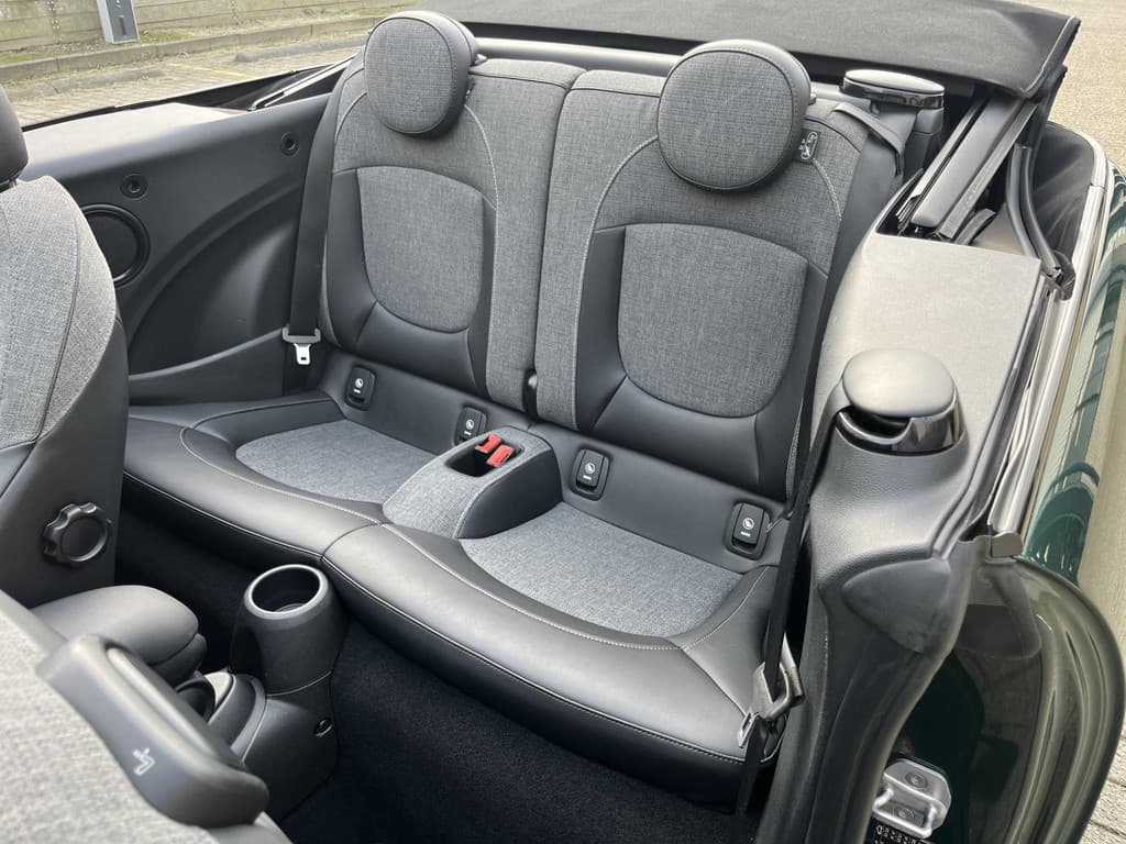 MINI Cabrio 2.0 John Cooper Works Chili thumbnail 22