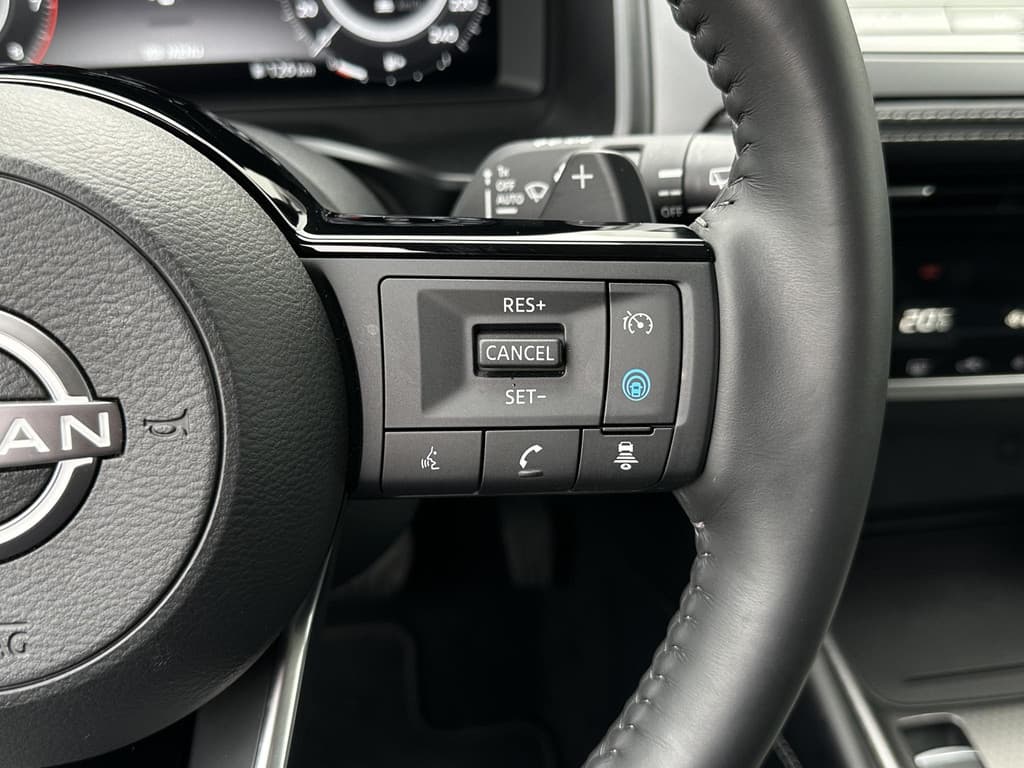 Nissan QASHQAI 1.3 MHEV Xtronic N-Connecta thumbnail 14