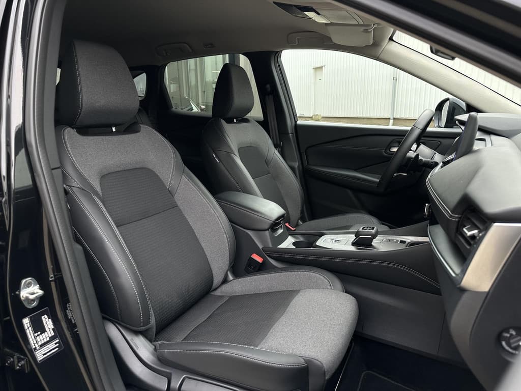 Nissan QASHQAI 1.3 MHEV Xtronic N-Connecta thumbnail 28