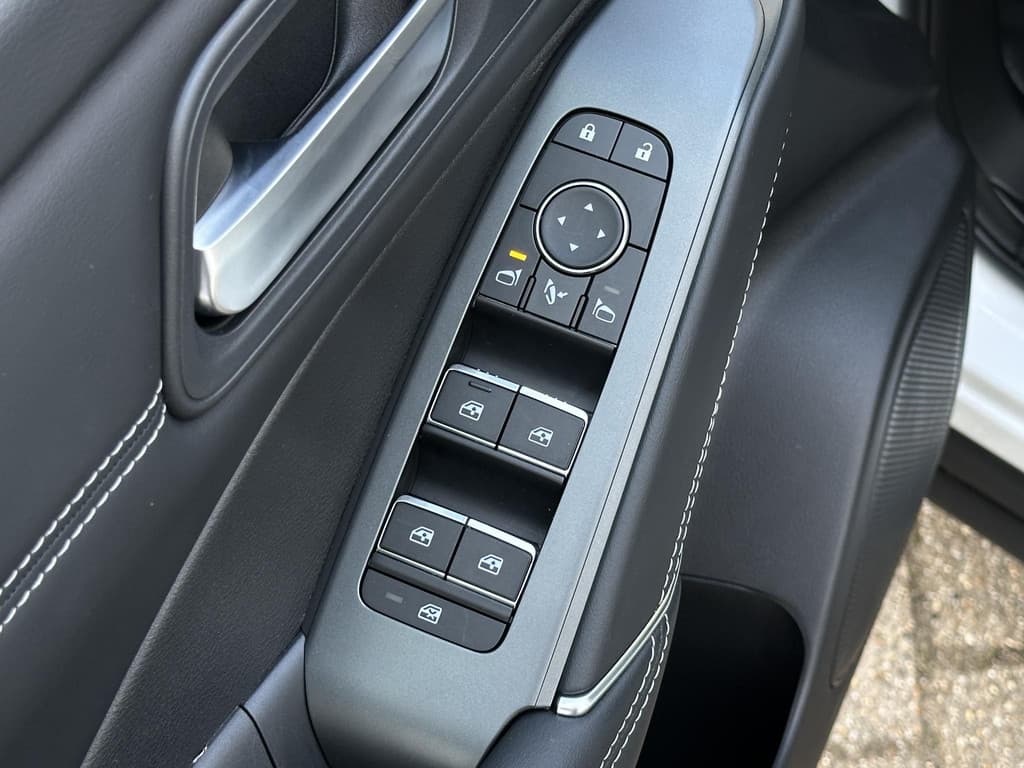 Nissan QASHQAI 1.3 MHEV Xtronic N-Connecta thumbnail 25