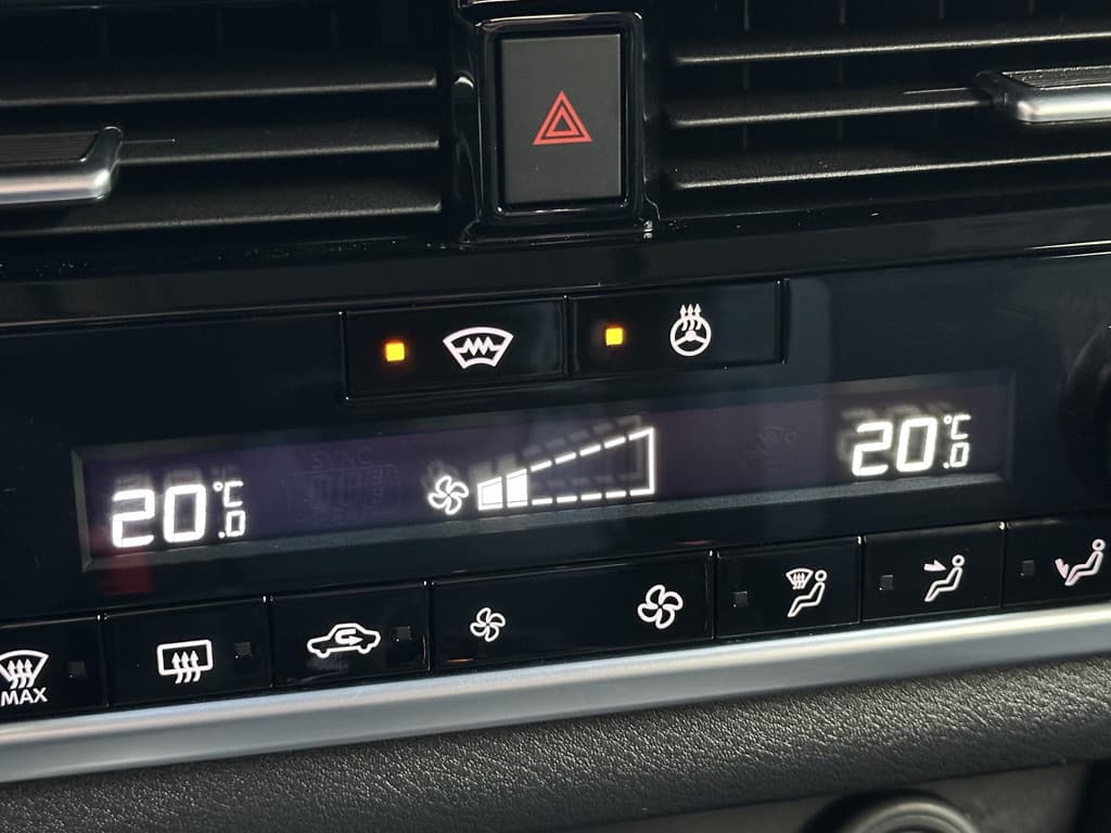 Nissan QASHQAI 1.3 MHEV Xtronic N-Connecta thumbnail 29