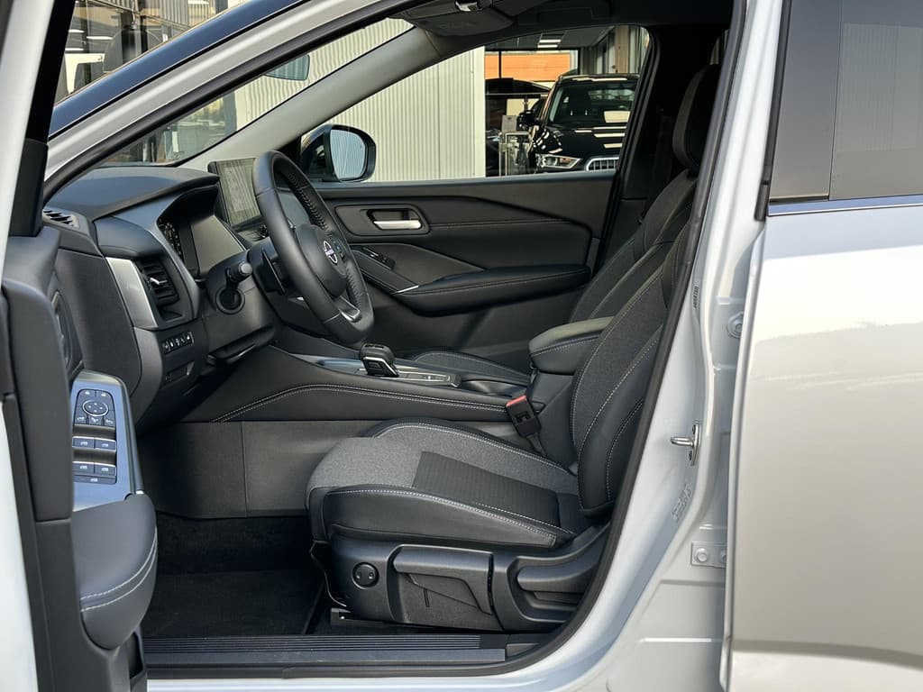 Nissan QASHQAI 1.3 MHEV Xtronic N-Connecta thumbnail 42