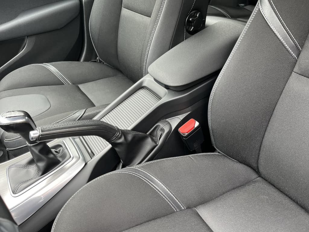 Volvo V40 2.0 T3 Momentum thumbnail 13