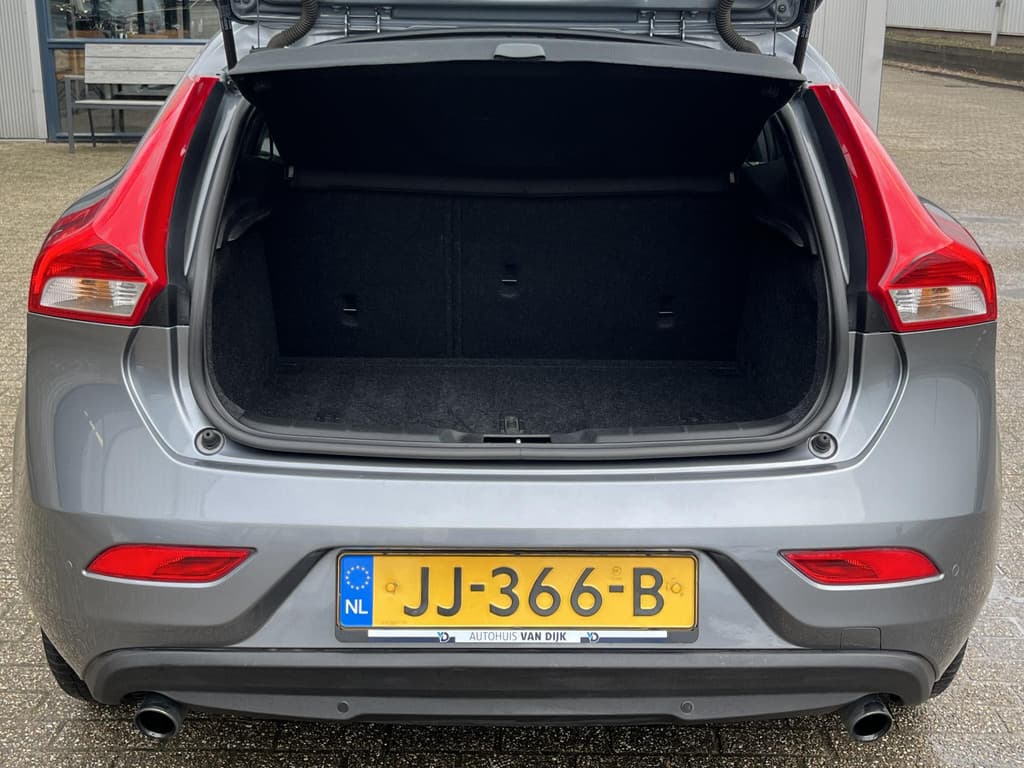 Volvo V40 2.0 T3 Momentum thumbnail 20