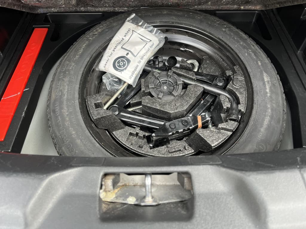 Volvo V40 2.0 T3 Momentum thumbnail 22