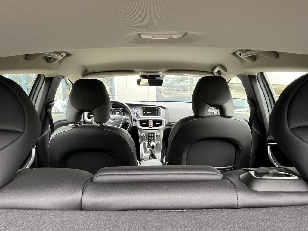 Volvo V40 2.0 T3 Momentum thumbnail 23