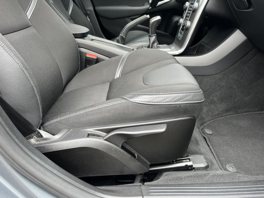 Volvo V40 2.0 T3 Momentum thumbnail 27