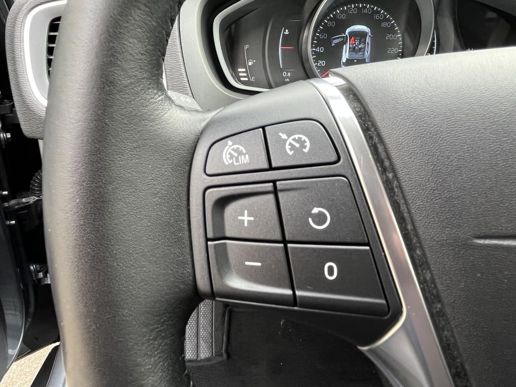 Volvo V40 2.0 T3 Momentum thumbnail 36