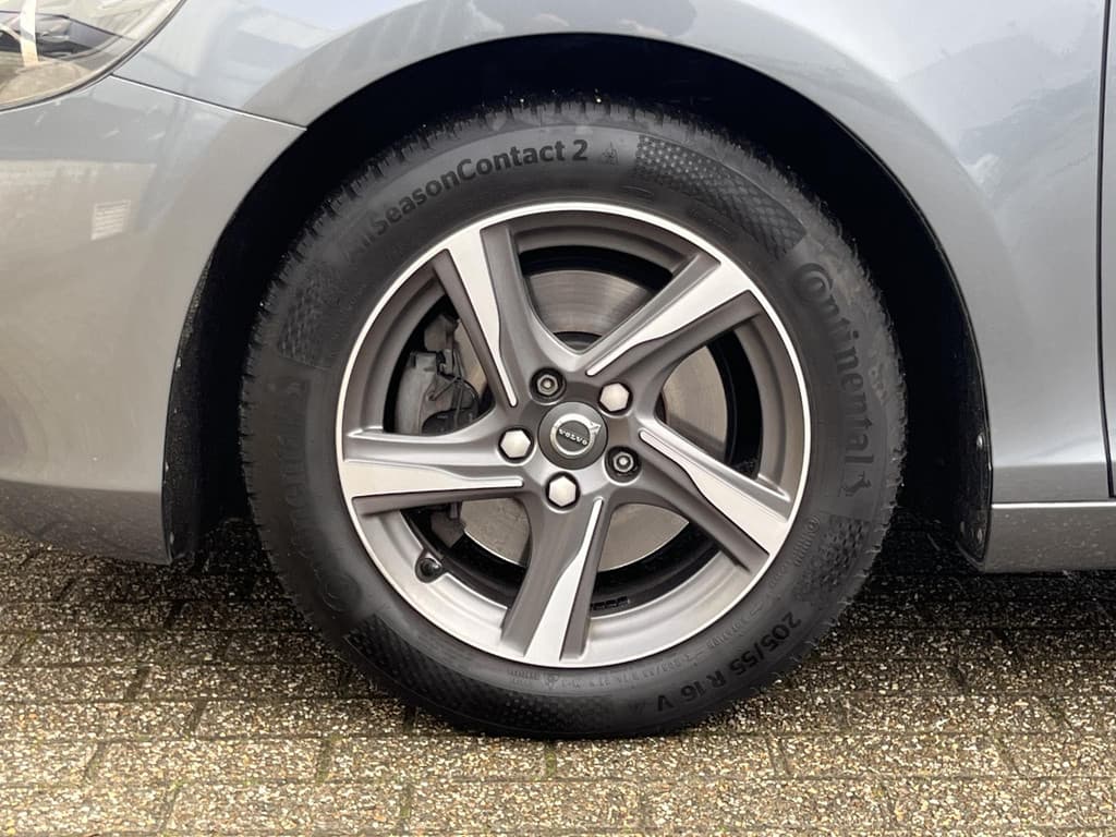 Volvo V40 2.0 T3 Momentum thumbnail 46