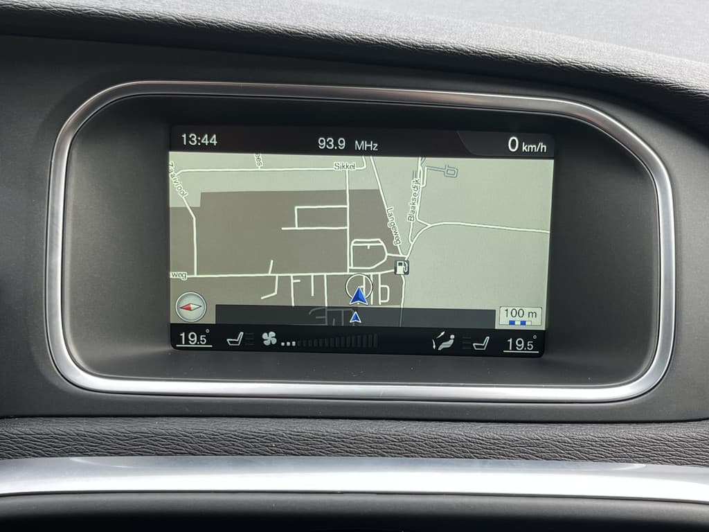 Volvo V40 2.0 T3 Momentum thumbnail 7