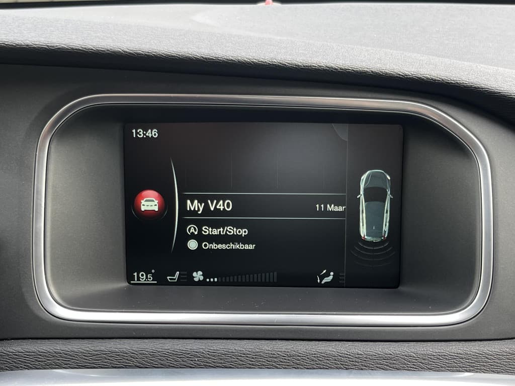 Volvo V40 2.0 T3 Momentum thumbnail 8