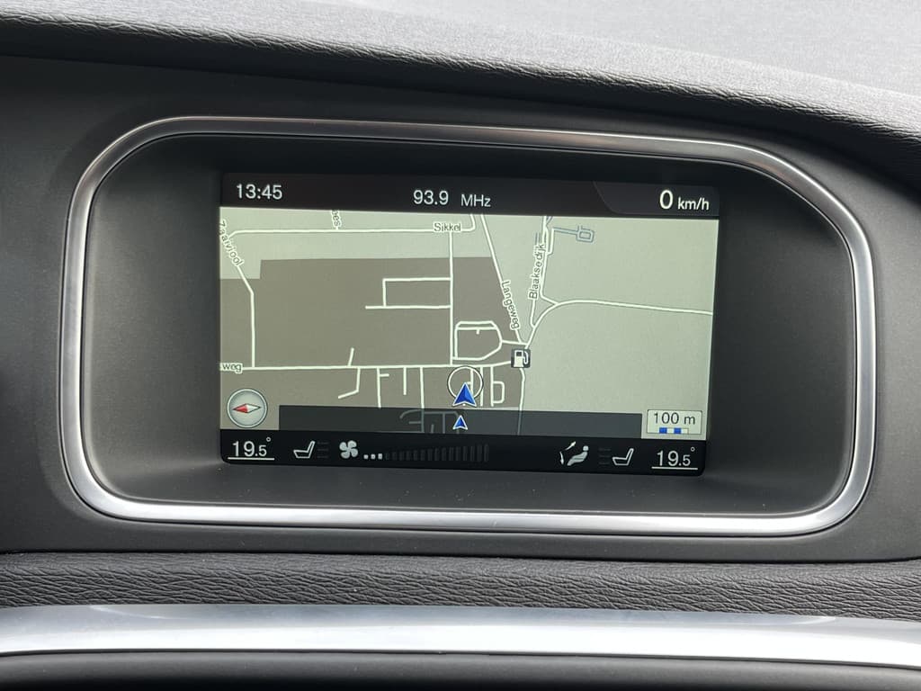 Volvo V40 2.0 T3 Momentum thumbnail 75