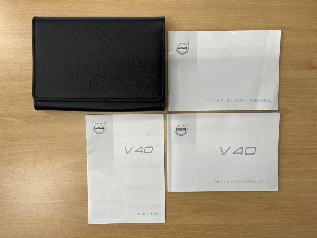 Volvo V40 2.0 T3 Momentum thumbnail 82