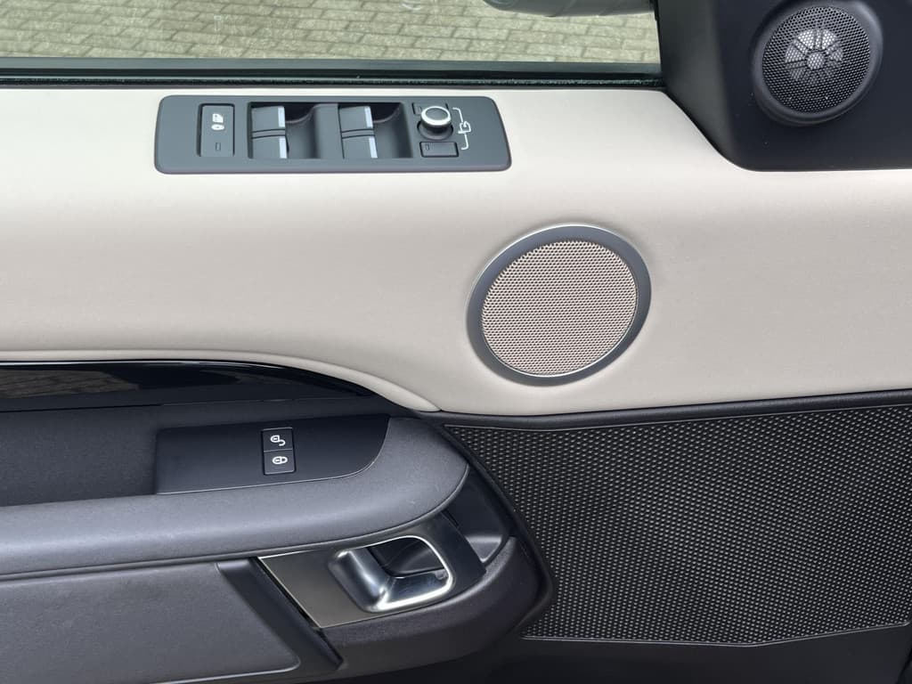 Land Rover Discovery 2.0 Si4 SE thumbnail 16