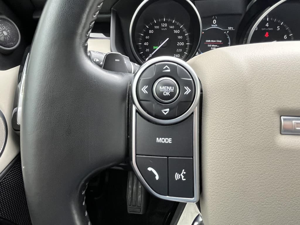 Land Rover Discovery 2.0 Si4 SE thumbnail 36