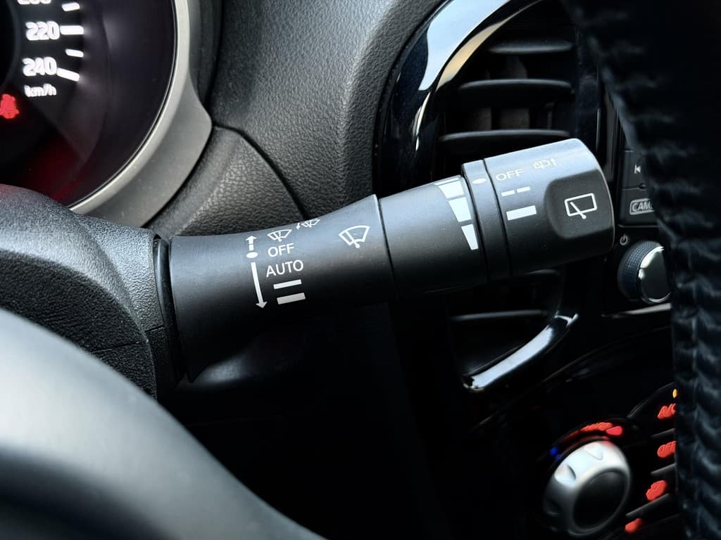 Nissan Juke 1.6 Tekna thumbnail 6