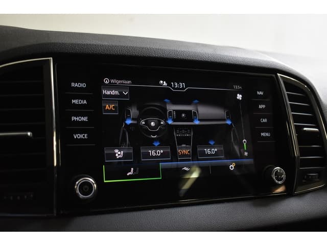 ŠKODA Karoq 1.5 TSI 150PK ACT BUSINESS EDITION PLUS thumbnail 32