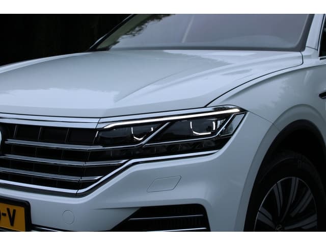 Volkswagen Touareg 3.0 TSi eHybrid ATMOSPHERE 4MOTION thumbnail 70