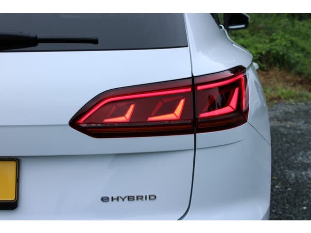 Volkswagen Touareg 3.0 TSi eHybrid ATMOSPHERE 4MOTION thumbnail 73