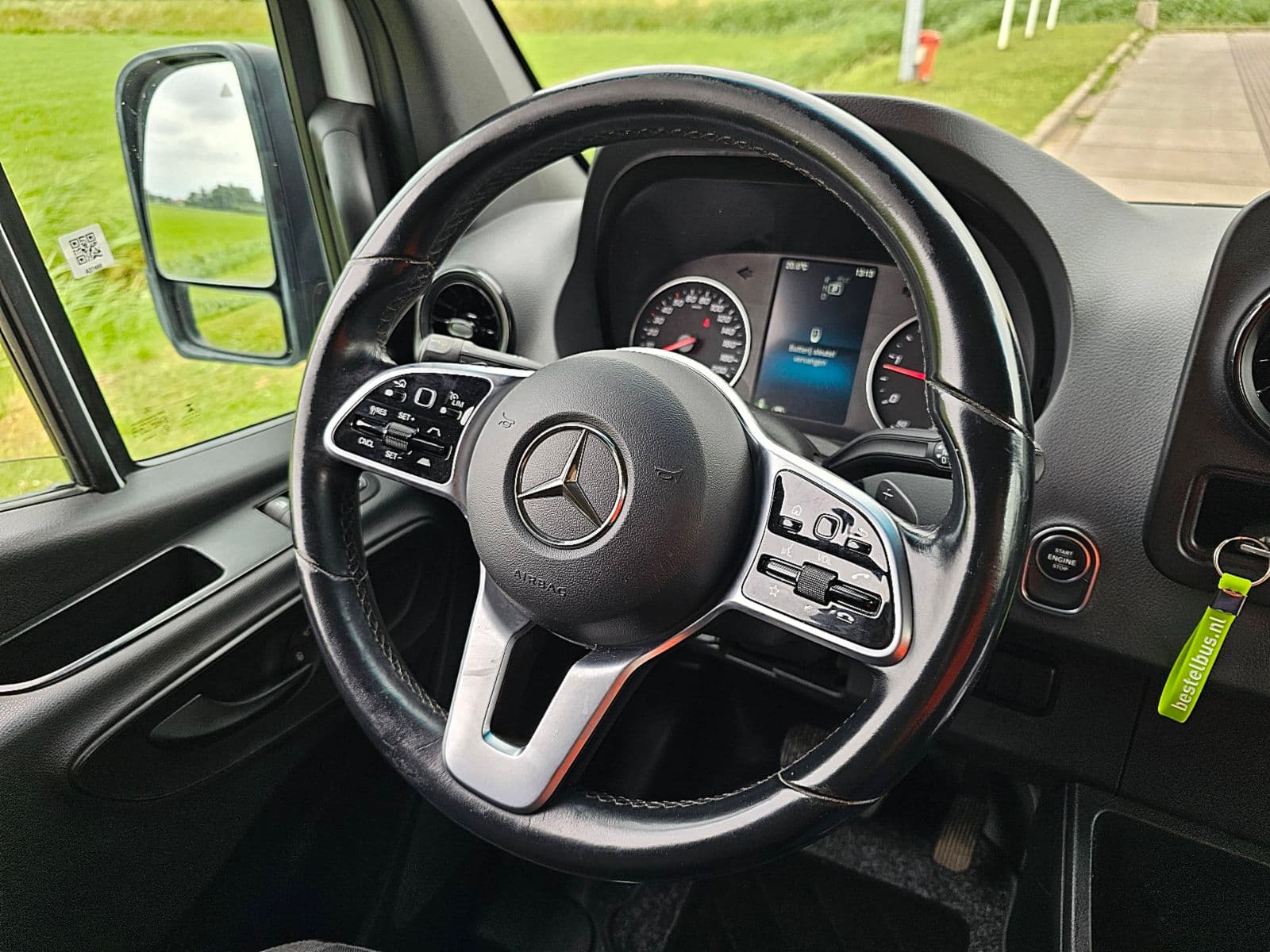 Mercedes-Benz Sprinter thumbnail 9