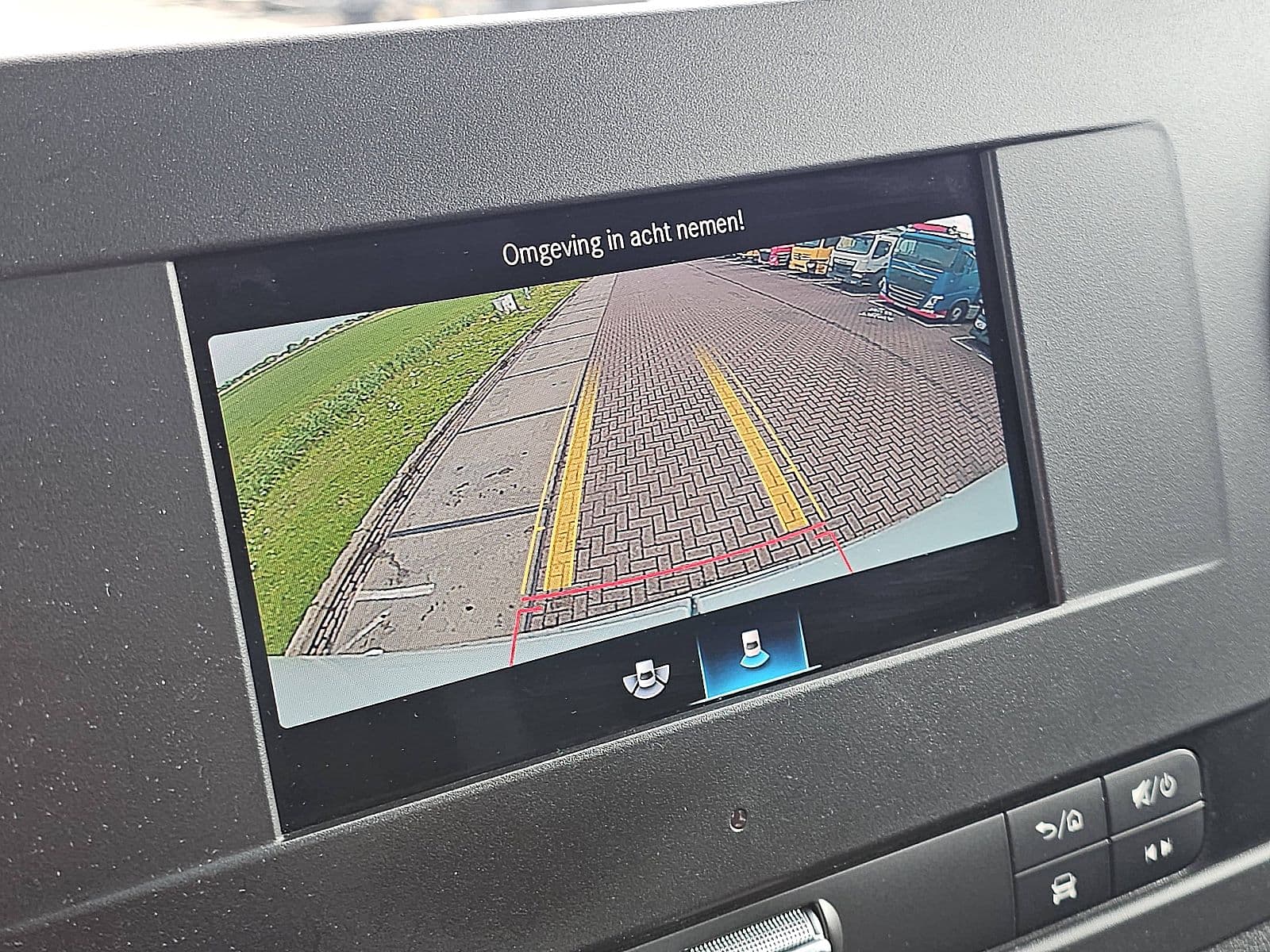 Mercedes-Benz Sprinter thumbnail 12