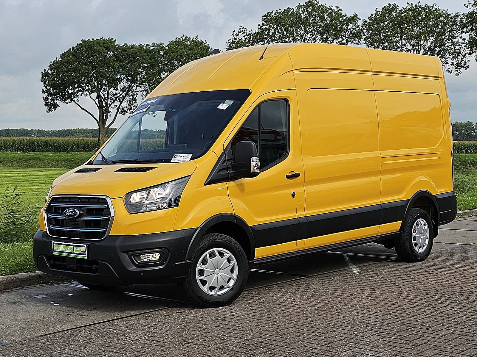 Ford E-Transit thumbnail 2