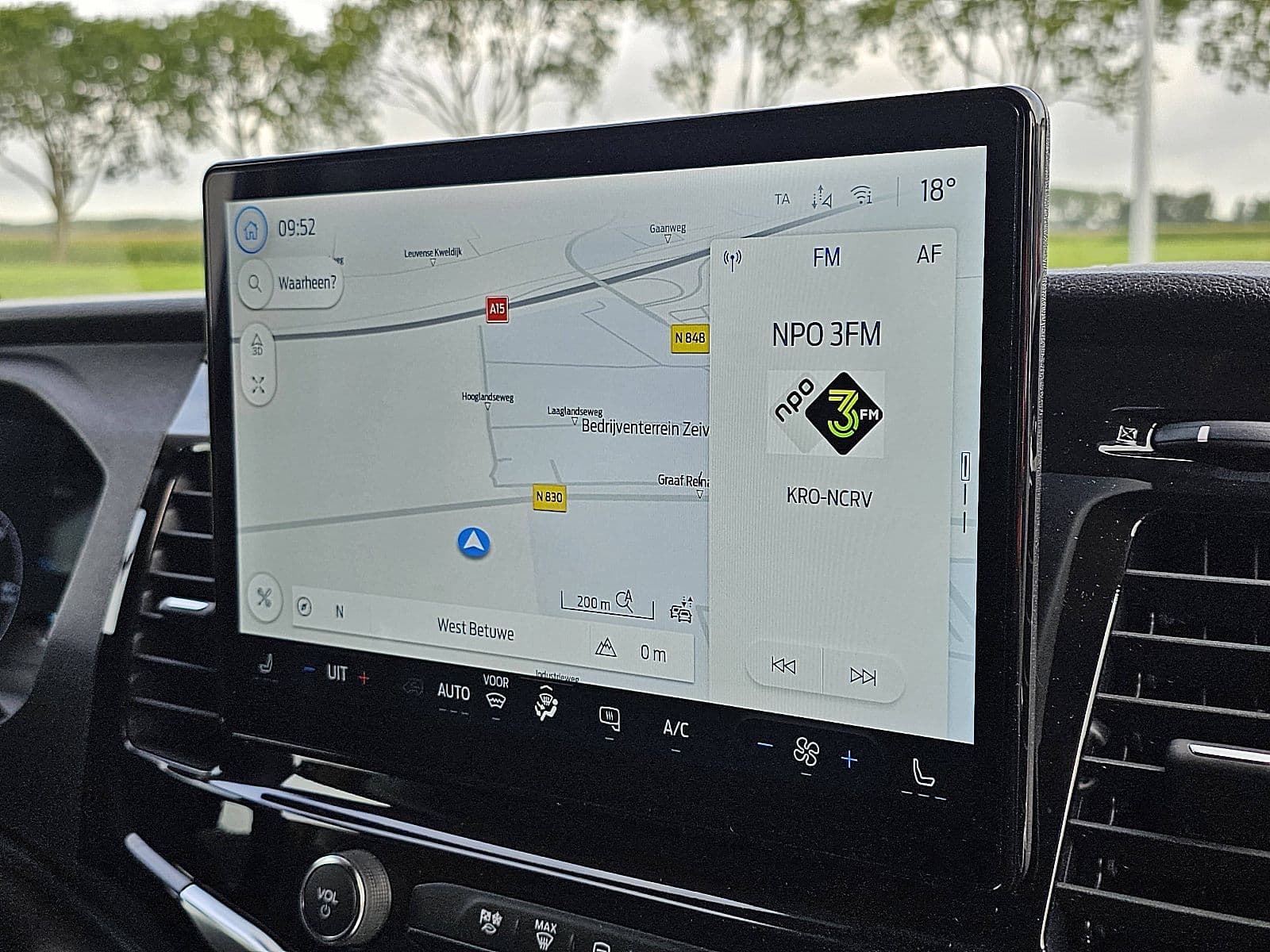 Ford E-Transit thumbnail 9