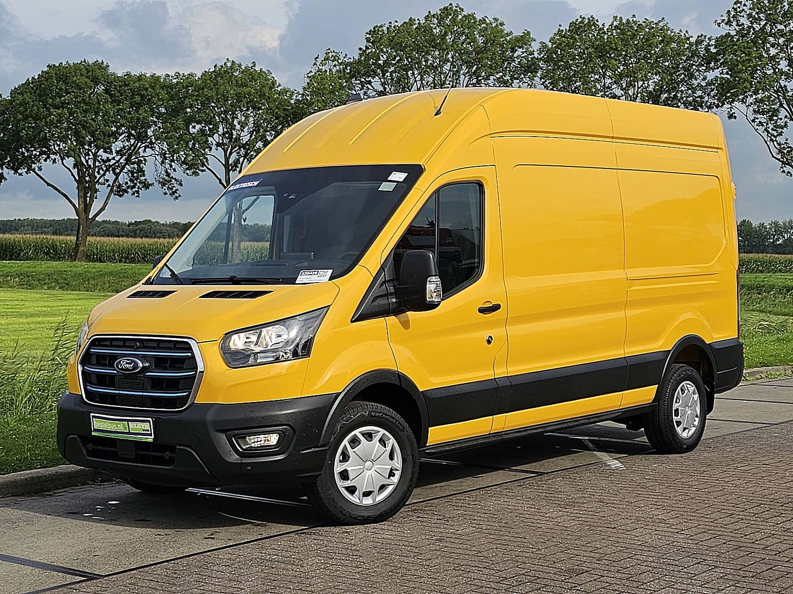 Ford E-Transit thumbnail 2